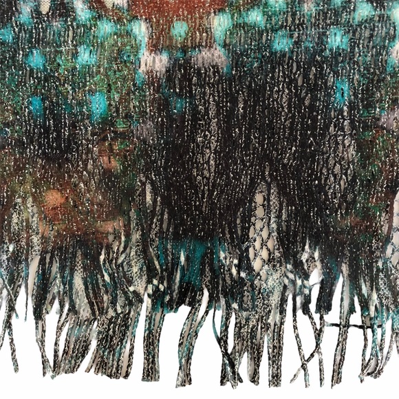 Harlow Zee Long Sleeve Fringe Bottom Top Size S - Picture 3 of 8